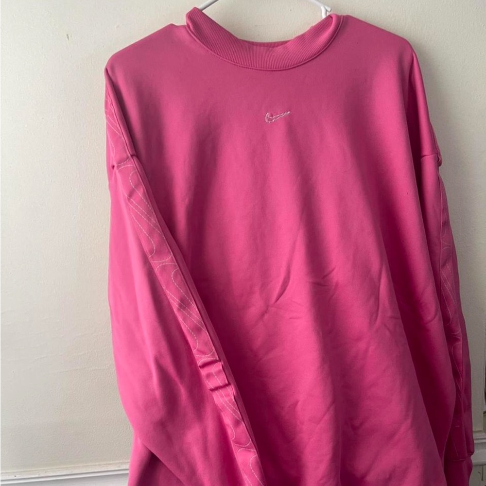 Nike Therma-Fit Pink Pullover